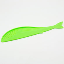Load image into Gallery viewer, Whale Shaped Plastic Pot Strainer