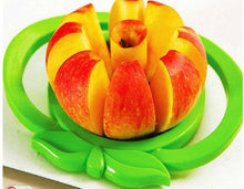 Load image into Gallery viewer, Apple Slicer Corer Cutter