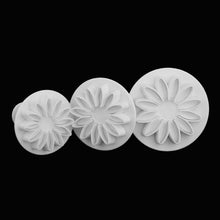 Load image into Gallery viewer, Plunger Cutter Baking Cookies Mold