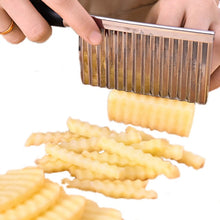 Load image into Gallery viewer, Carrot Waves Cutting Slicer
