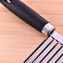 Load image into Gallery viewer, Carrot Waves Cutting Slicer
